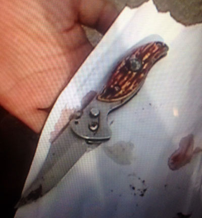 Bí ẩn vụ người đàn ông chết bên đường với tư thế lạ